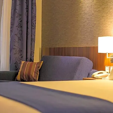 Express - Av. Liberdade By Ihg Отель