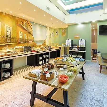Express - Av. Liberdade By Ihg Отель